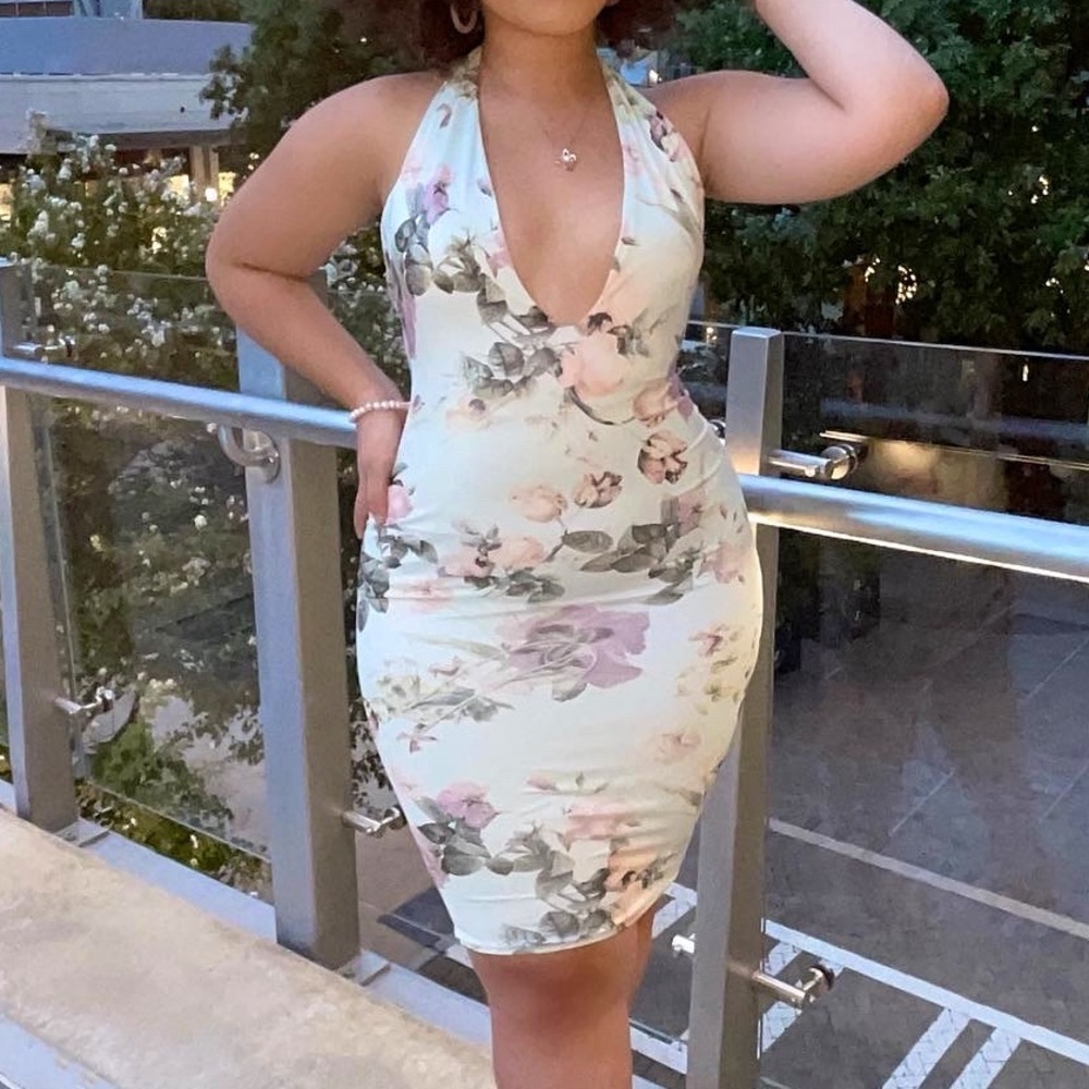 Deep plunge neck Soft floral Tie Halter Top Backless Bodycon Dress